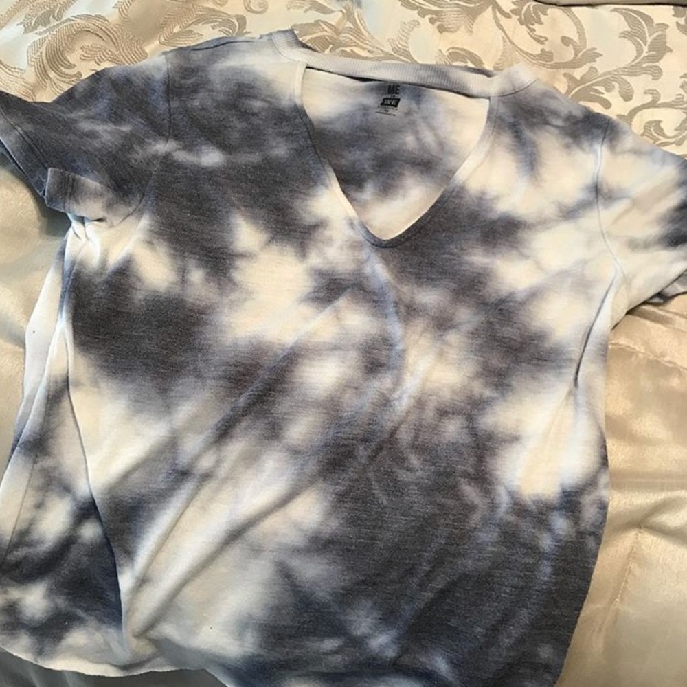 American eagle top with a neck like choker